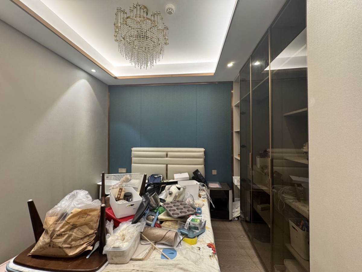 Housing image — Bedroom