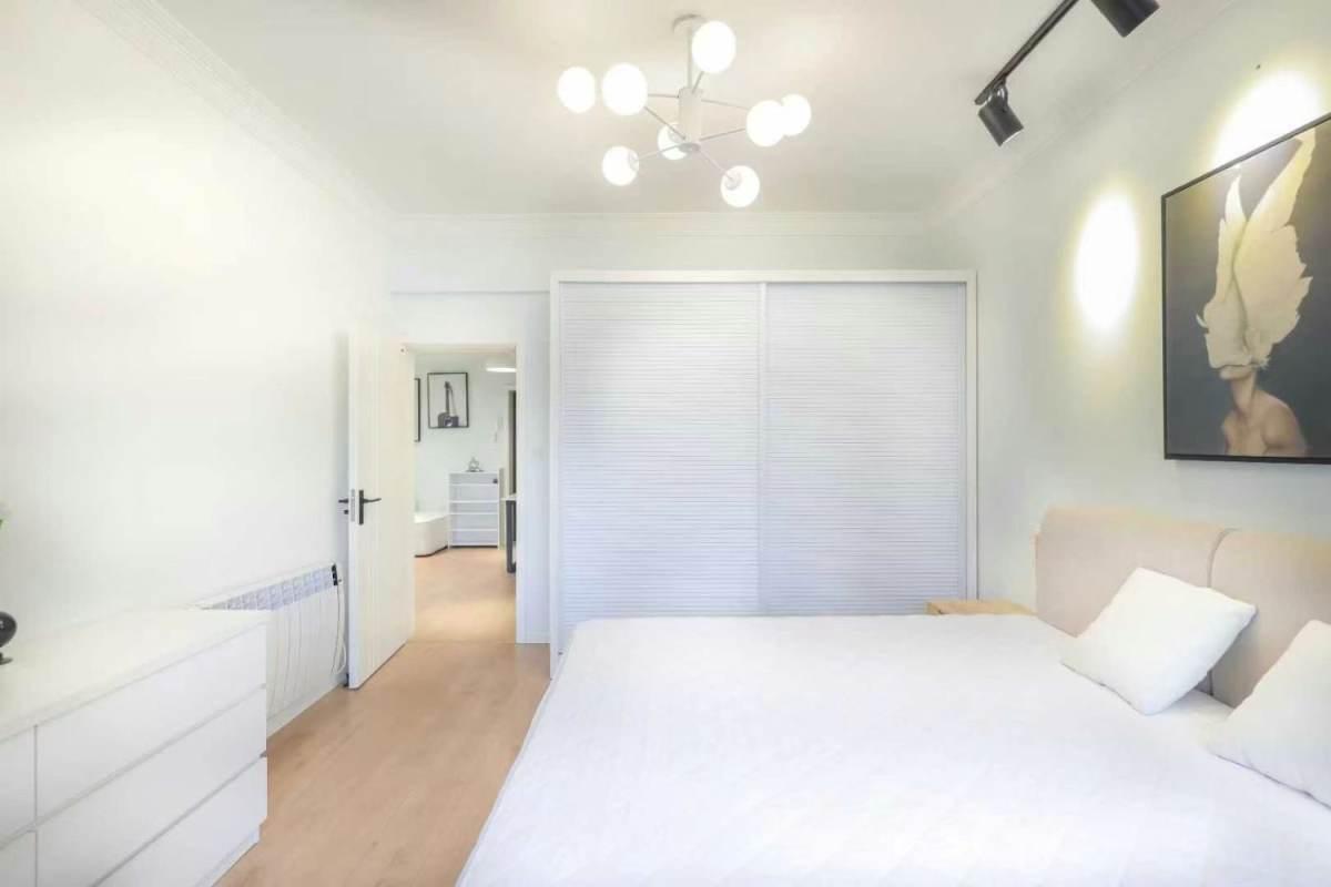 Housing image — Bedroom