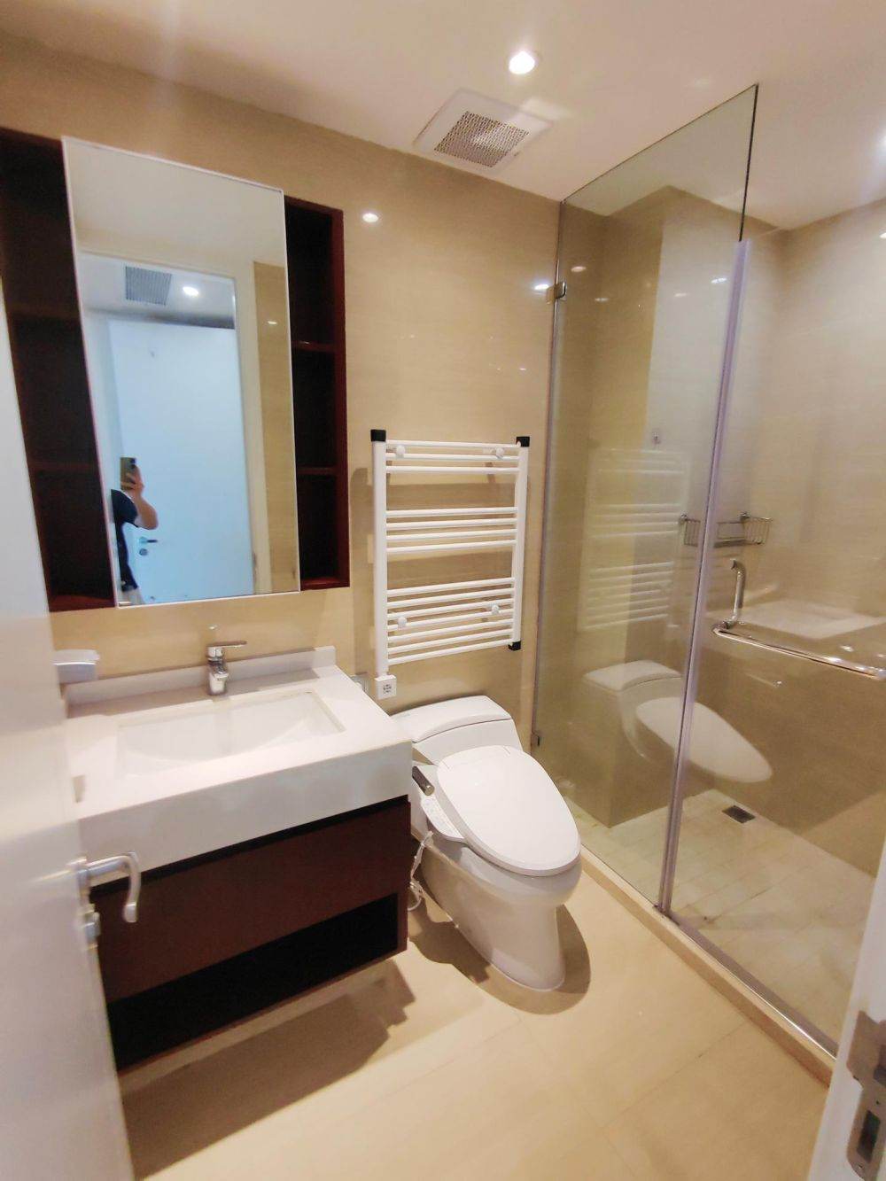 Housing image — Bathroom