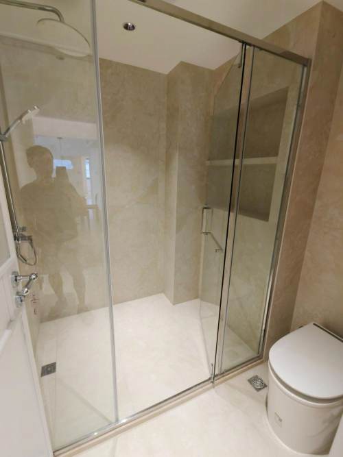 Housing image — Bathroom