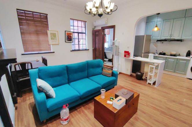 1BR Lane House near Jiaotong University Metro (L1/L10/L12)