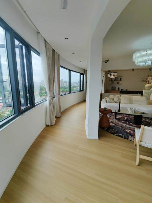 Housing image — Living Room