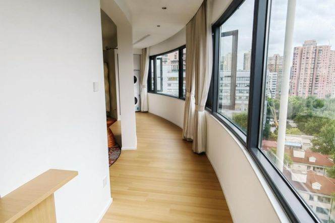 Spacious 2BR Apartment in Old Xuhui (L9/L12)