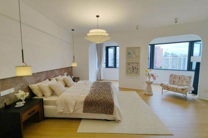 Spacious 2BR Apartment in Old Xuhui (L9/L12)