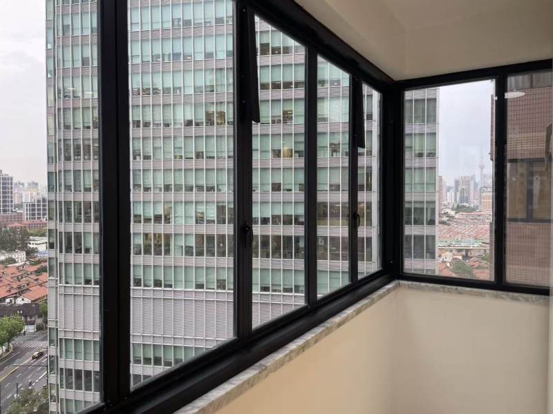 Housing image — Balcony