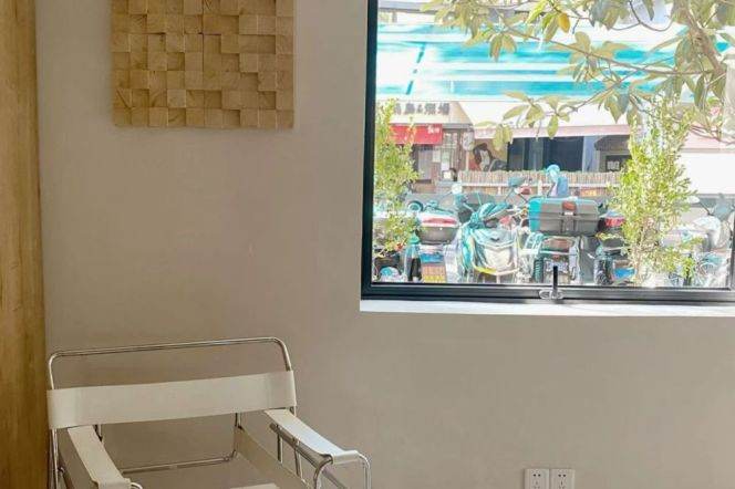 Spacious 1BR Lane House near Nanjing Xi Lu with Terrace (L2/L12/L13)
