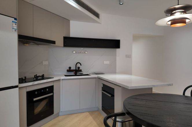 High-Floor 3BR Apartment at Sanhe Garden