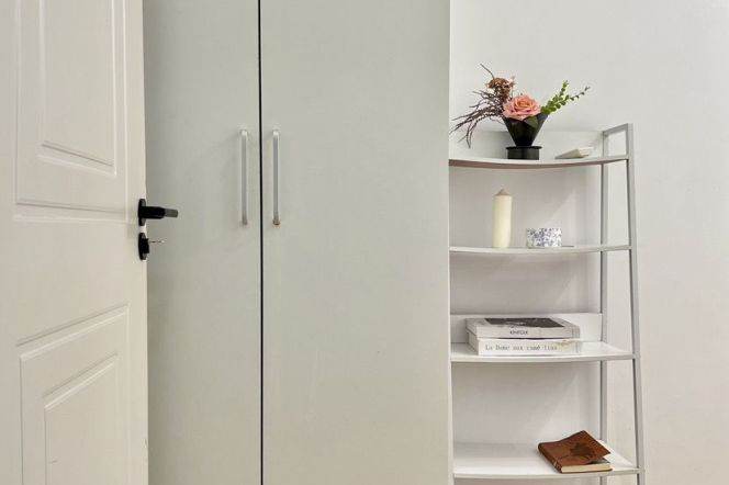 6BR Shared Apartment near Nanjing Xi Lu (L2/L12/L13)