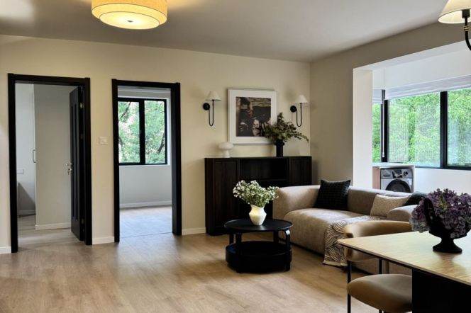 3BR Apartment near Jiaotong University Metro with Green View