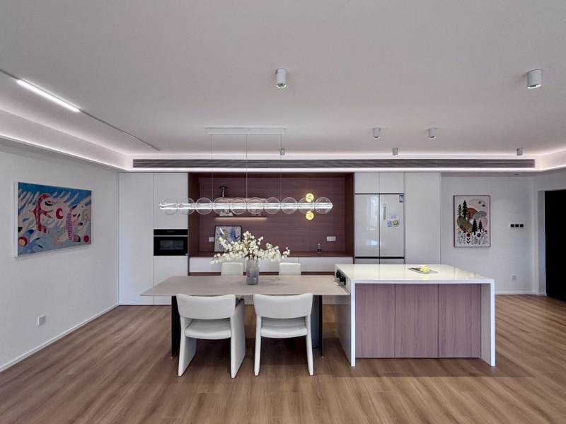 Housing image — Dining Area