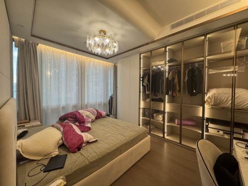 Housing image — Bathroom