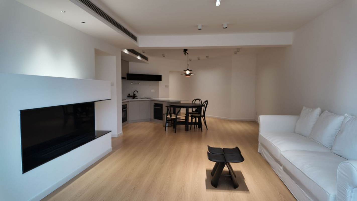 Housing image — Living Room