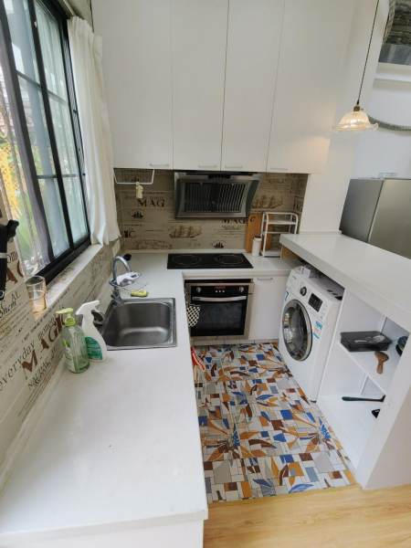 Housing image — Kitchen