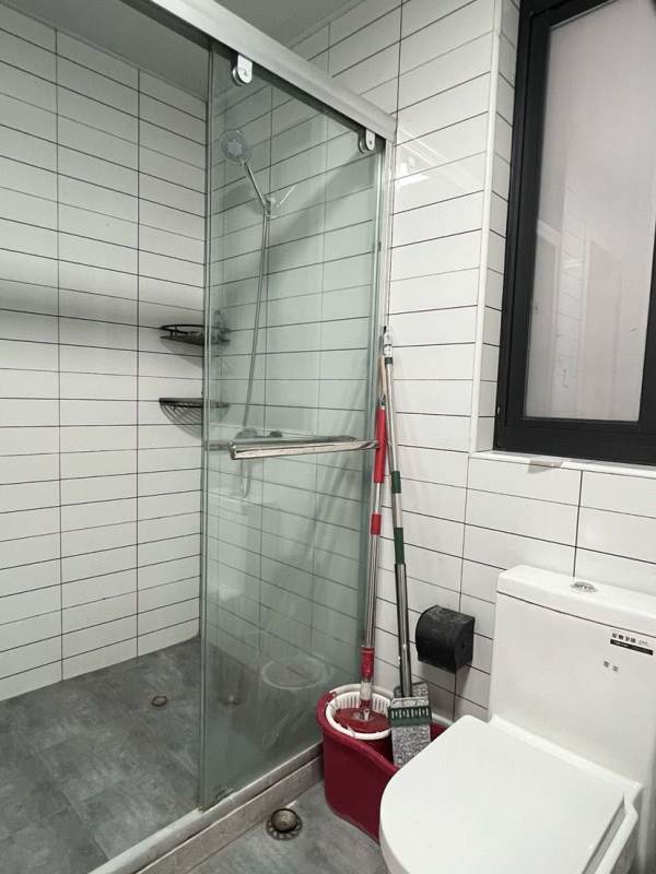 Housing image — Bathroom