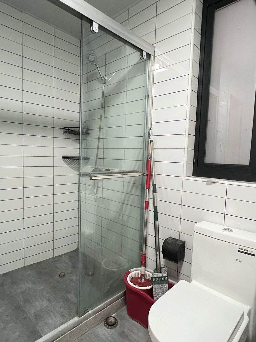 Housing image — Bathroom
