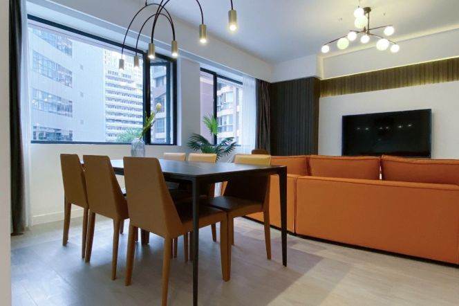 Spacious 2BR Apartment near Shanghai Indoor Stadium Metro (L4)