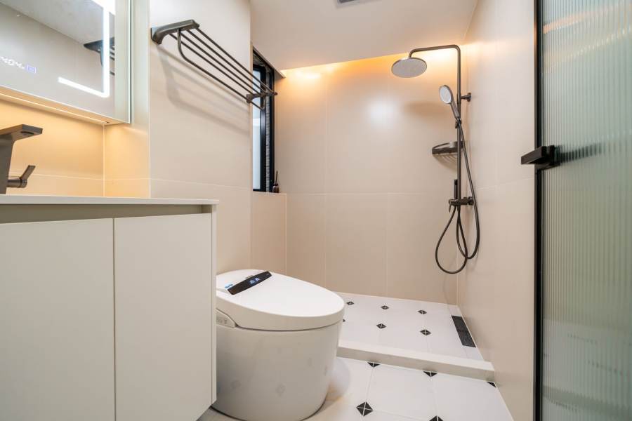 Housing image — Bathroom