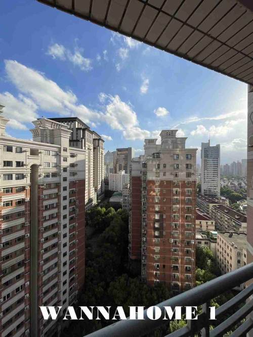 Housing image — Balcony