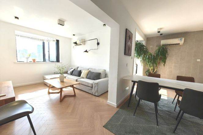 Spacious High-Ceiling 2BR Apartment in Xujiahui with Outstanding View (L10/L11)