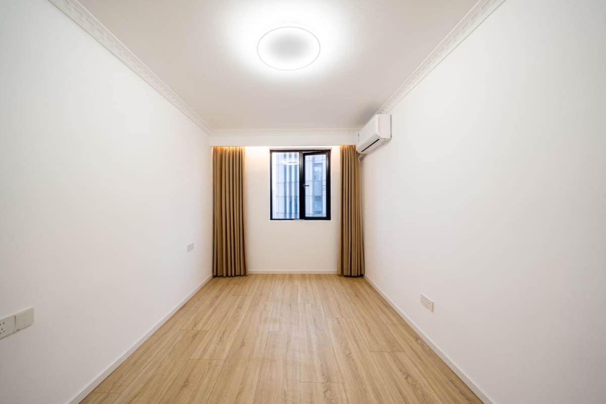 Housing image — Bedroom