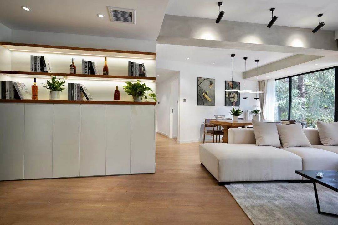 Housing image — Living Room