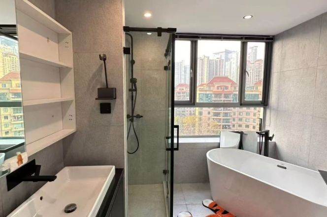 Spacious 3BR Apartment near Shangcheng Rd Metro with River View (L2/L9)