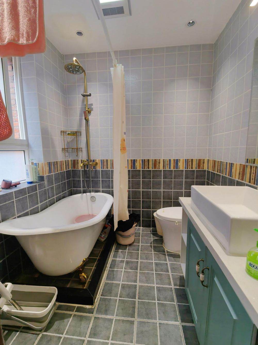 Housing image — Bathroom