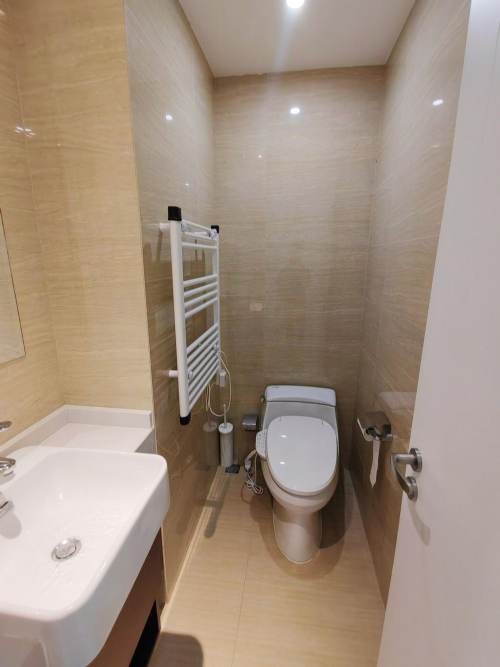 Housing image — Bathroom