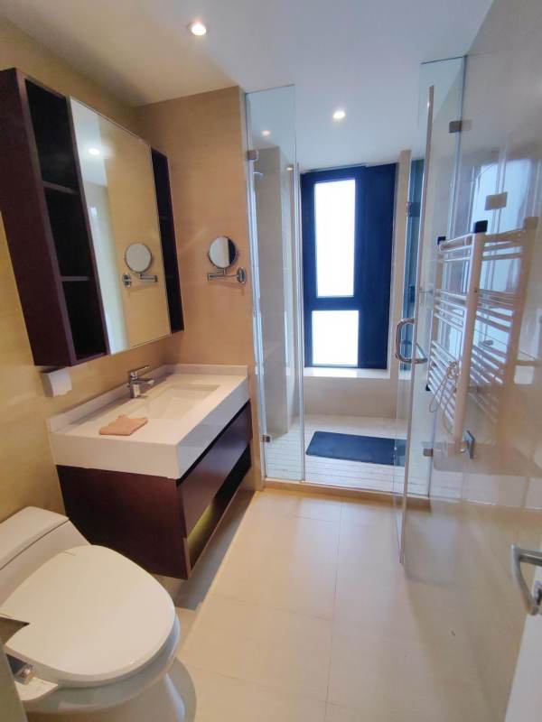 Housing image — Bathroom