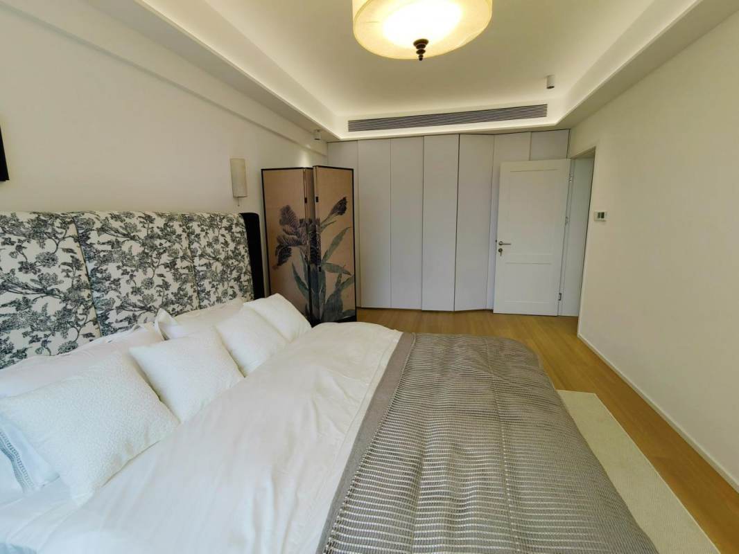 Housing image — Bedroom