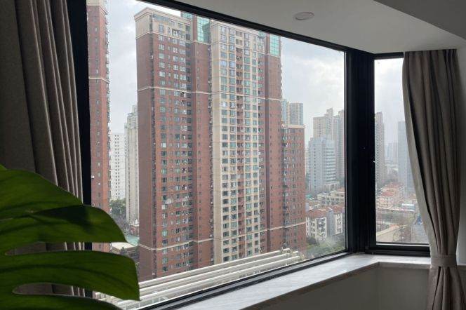 High-Floor 1BR Apartment in Jing'an (L2/L11)