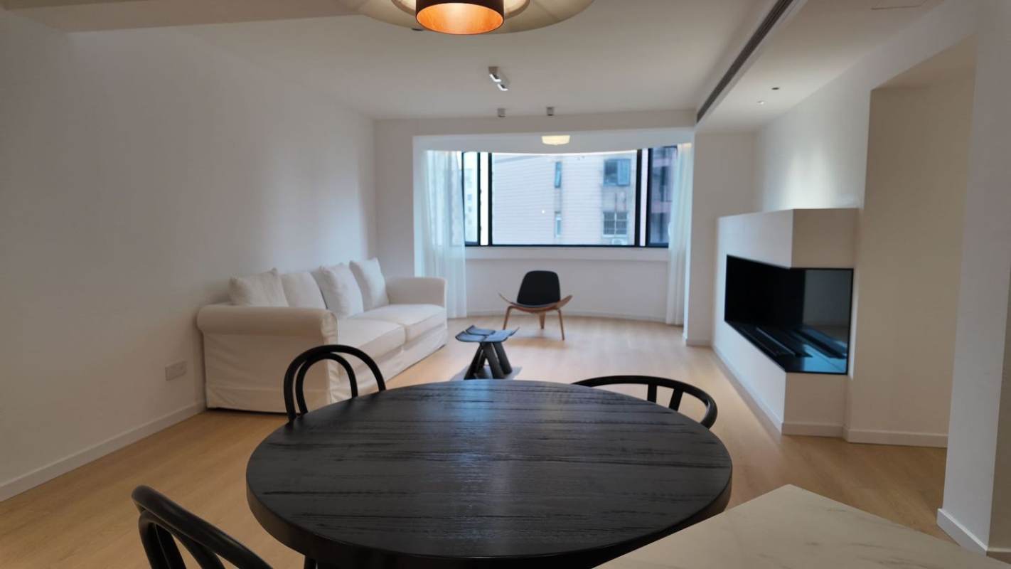 Housing image — Living Room