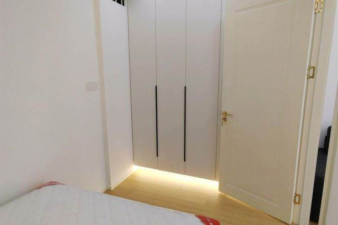 1BR Lane House near Jiaotong University Metro with Private Garden (L1/L10/L12)