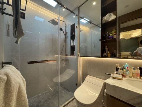 Housing image — Bathroom