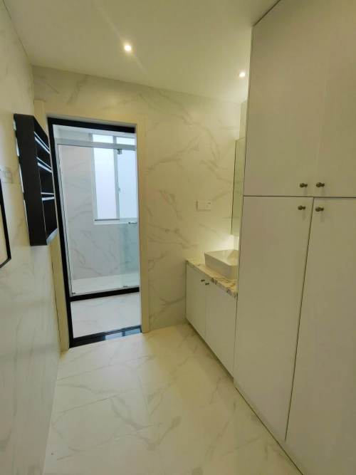 Housing image — Bathroom