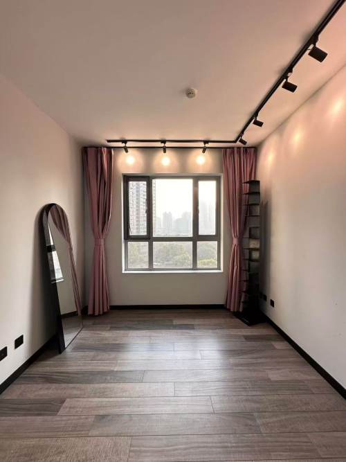 Housing image — Bedroom