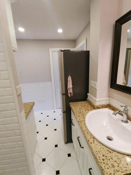 Housing image — Bathroom