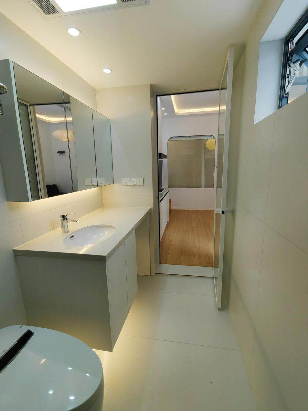 Housing image — Bathroom