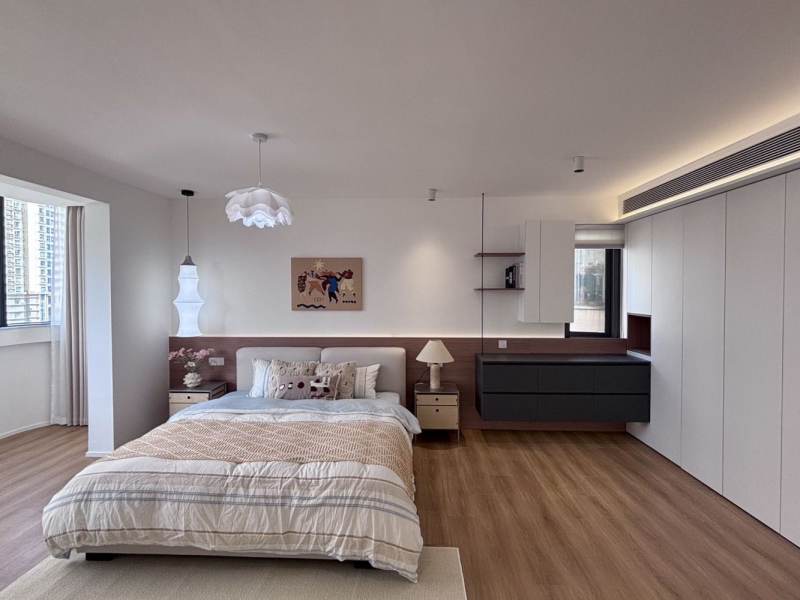 Housing image — Bedroom