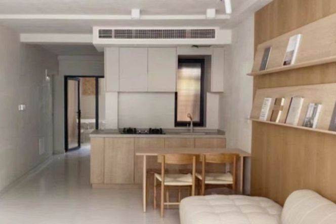 Spacious 1BR Lane House near Nanjing Xi Lu with Terrace (L2/L12/L13)