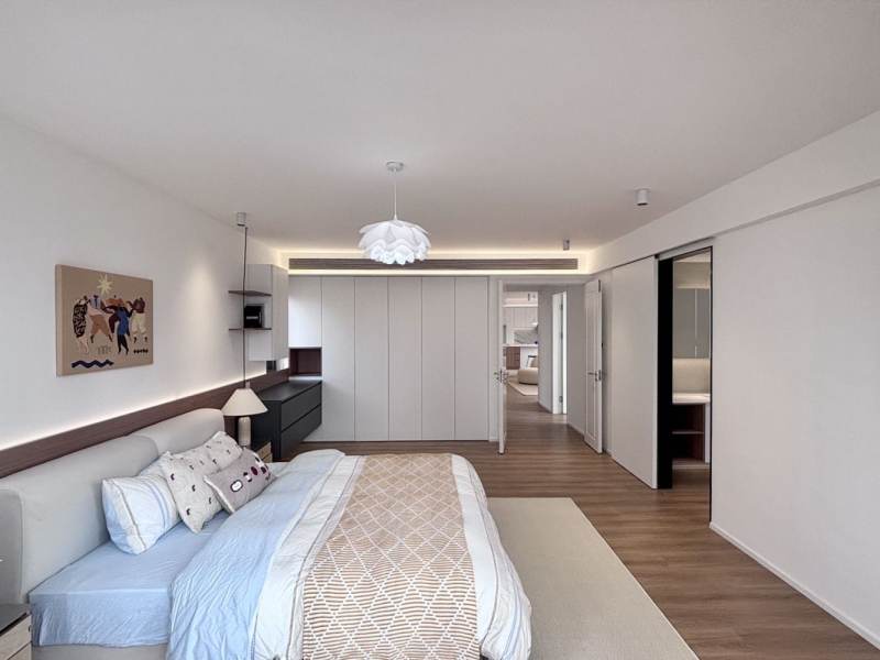 Housing image — Bedroom