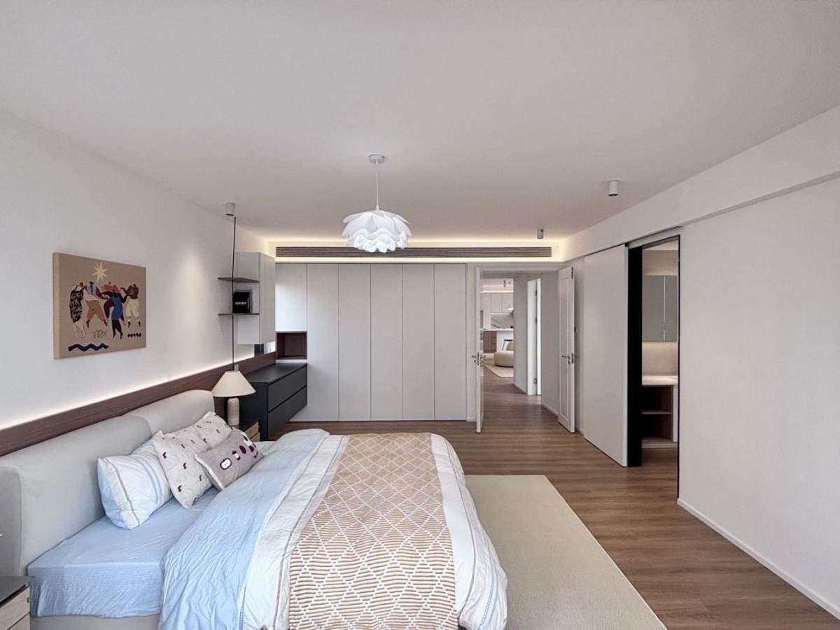 Housing image — Bedroom