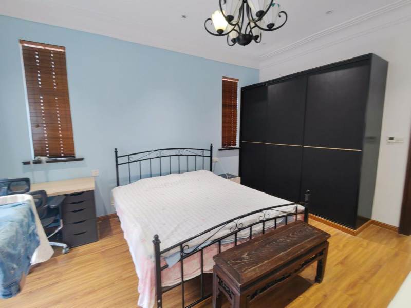 Housing image — Bedroom