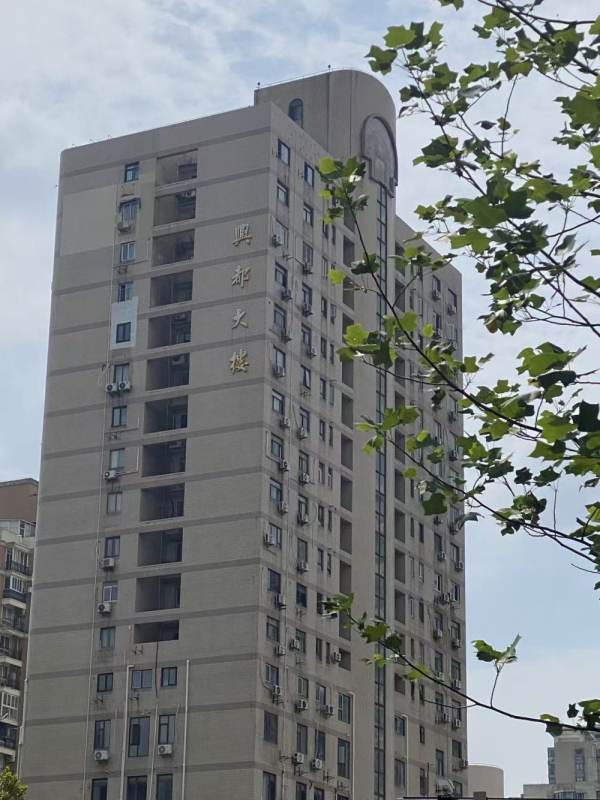 Housing image — Building Exterior