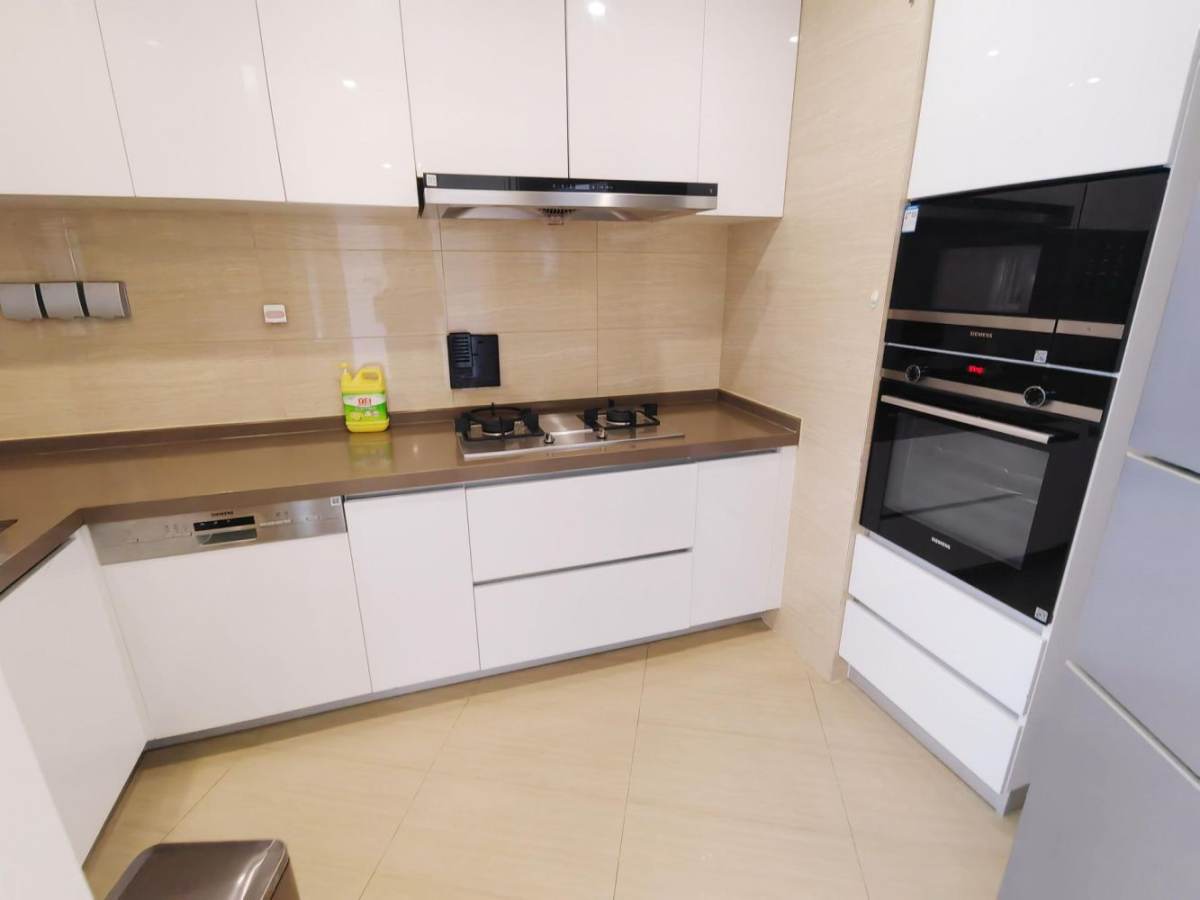 Housing image — Kitchen