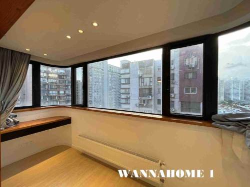 Housing image — Balcony