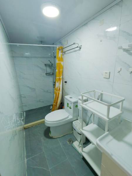 Housing image — Bathroom