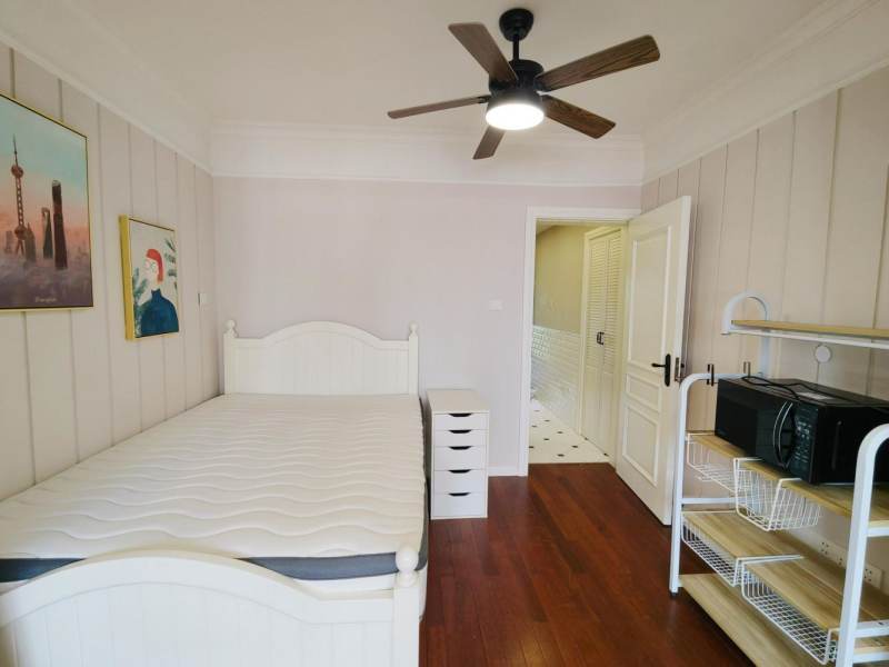 Housing image — Bedroom