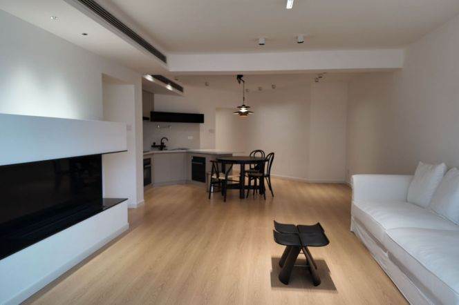 High-Floor 3BR Apartment at Sanhe Garden