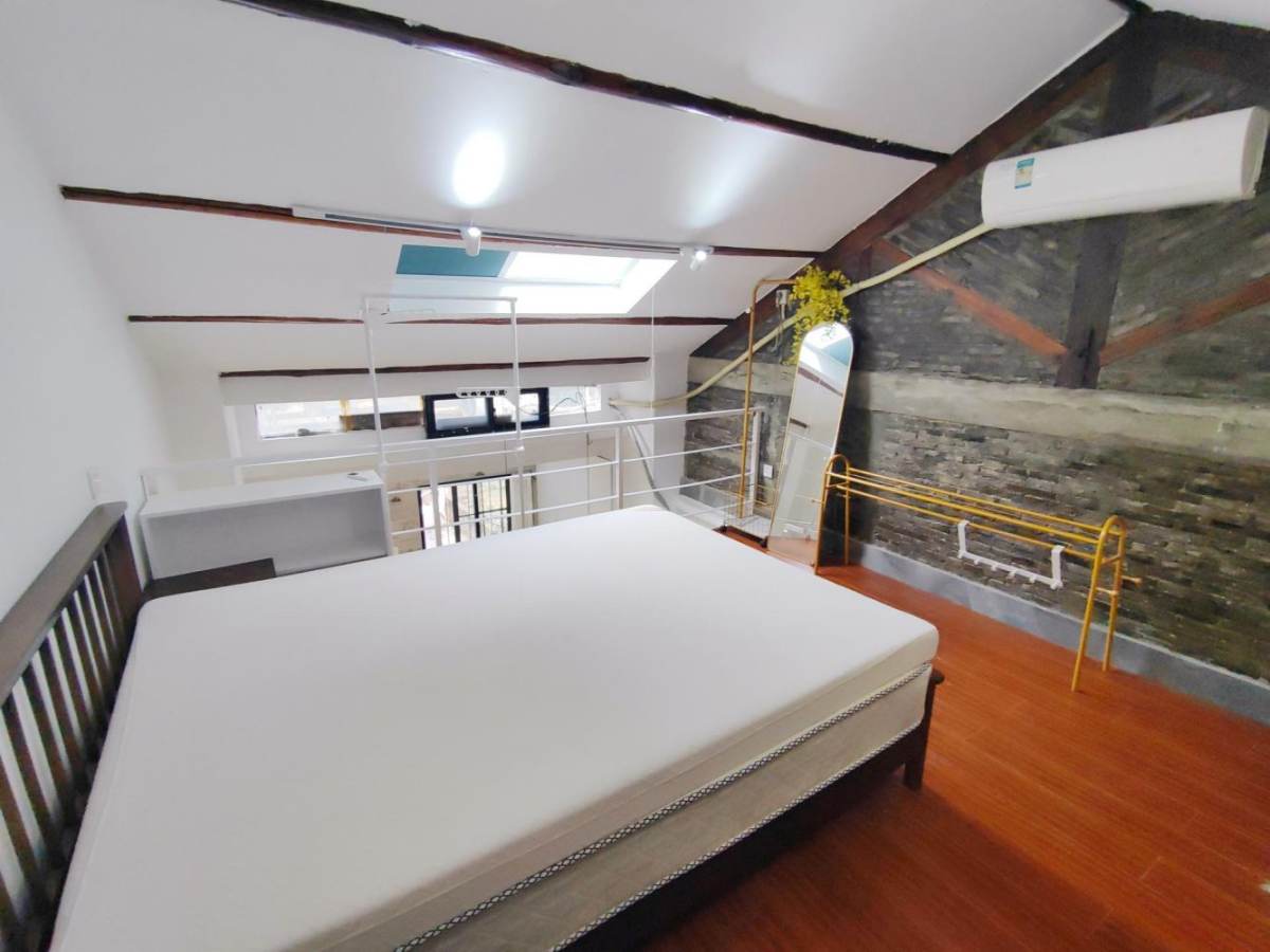 Housing image — Bedroom